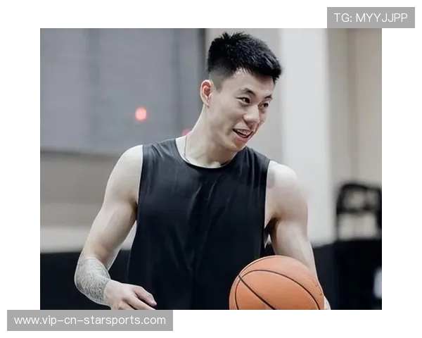 张镇麟比赛前抱娃“充灵气”引爆全场，运动场上的暖心瞬间